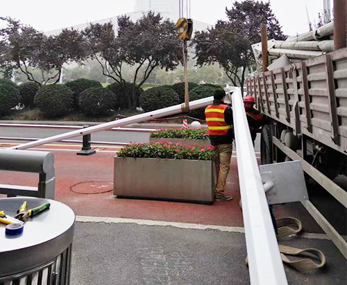 ���̰���